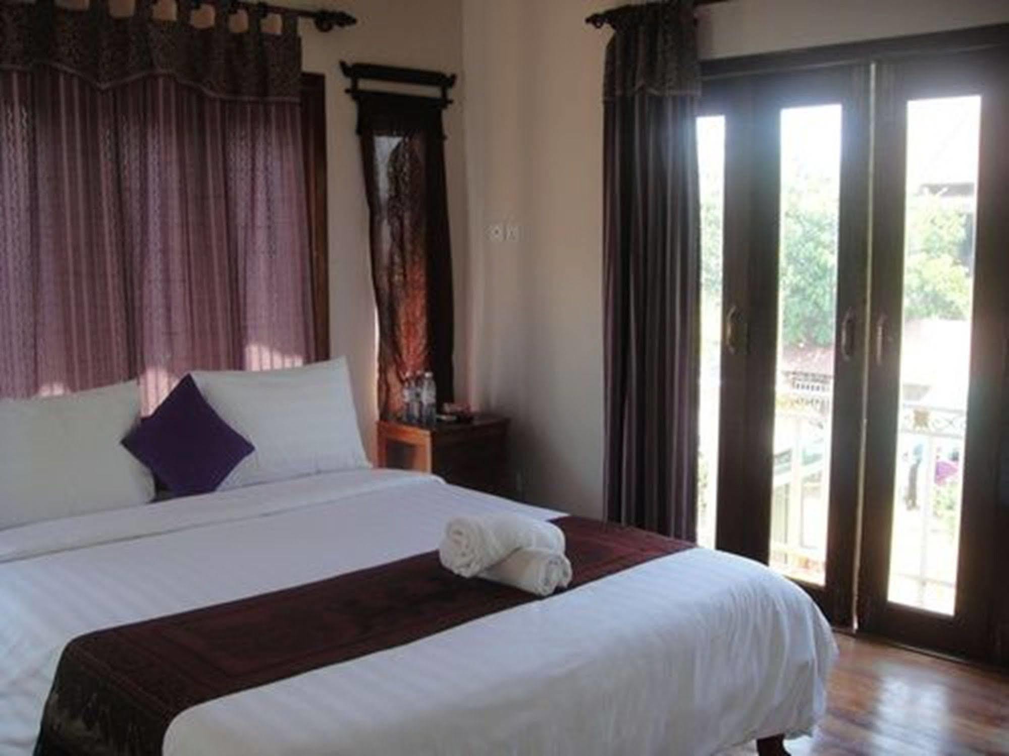 Eocambo Villa Siem Reap Exteriör bild
